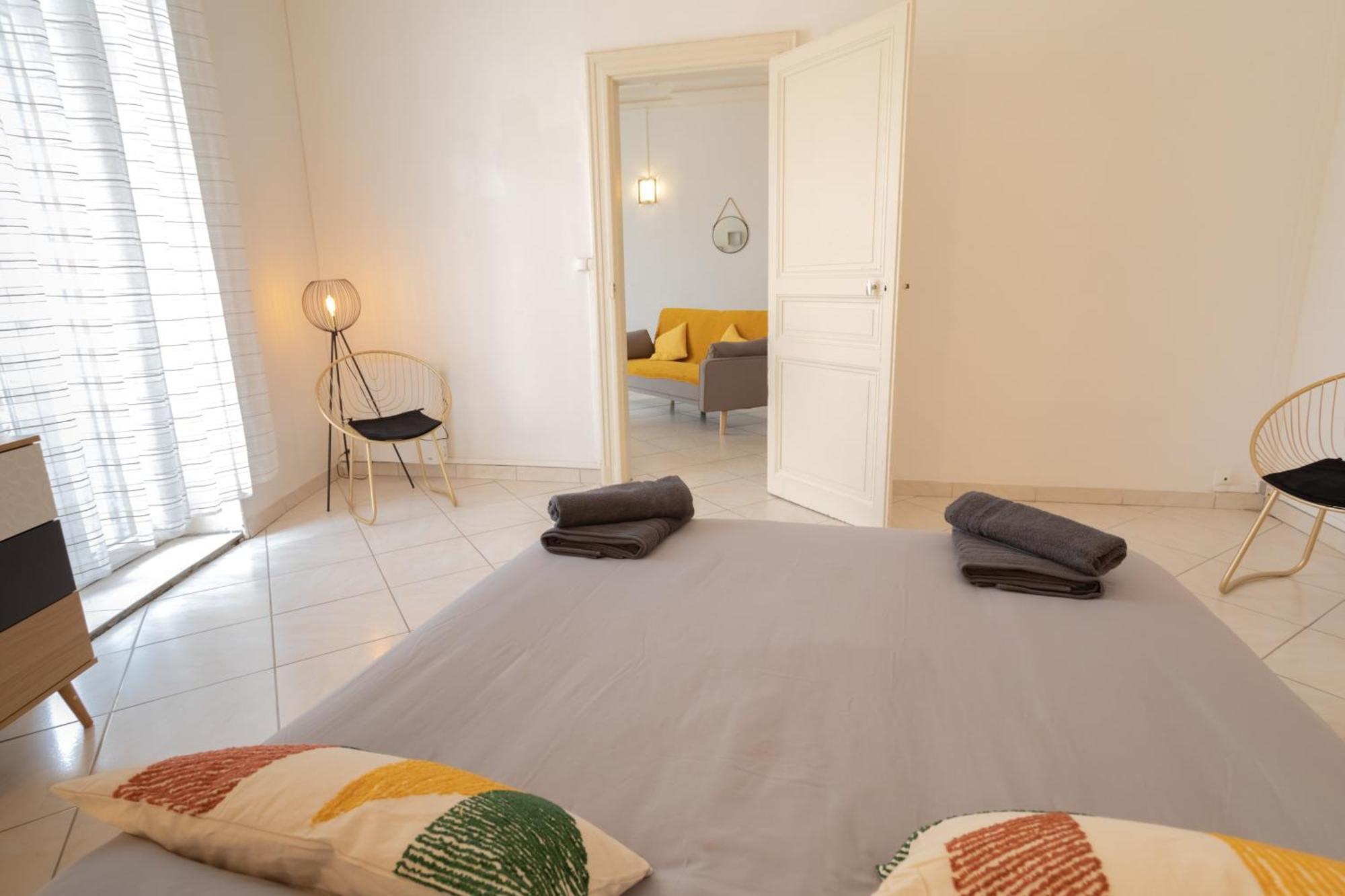 Le Albert 1Er Beziers Appartements Tout Equipes Exterior photo