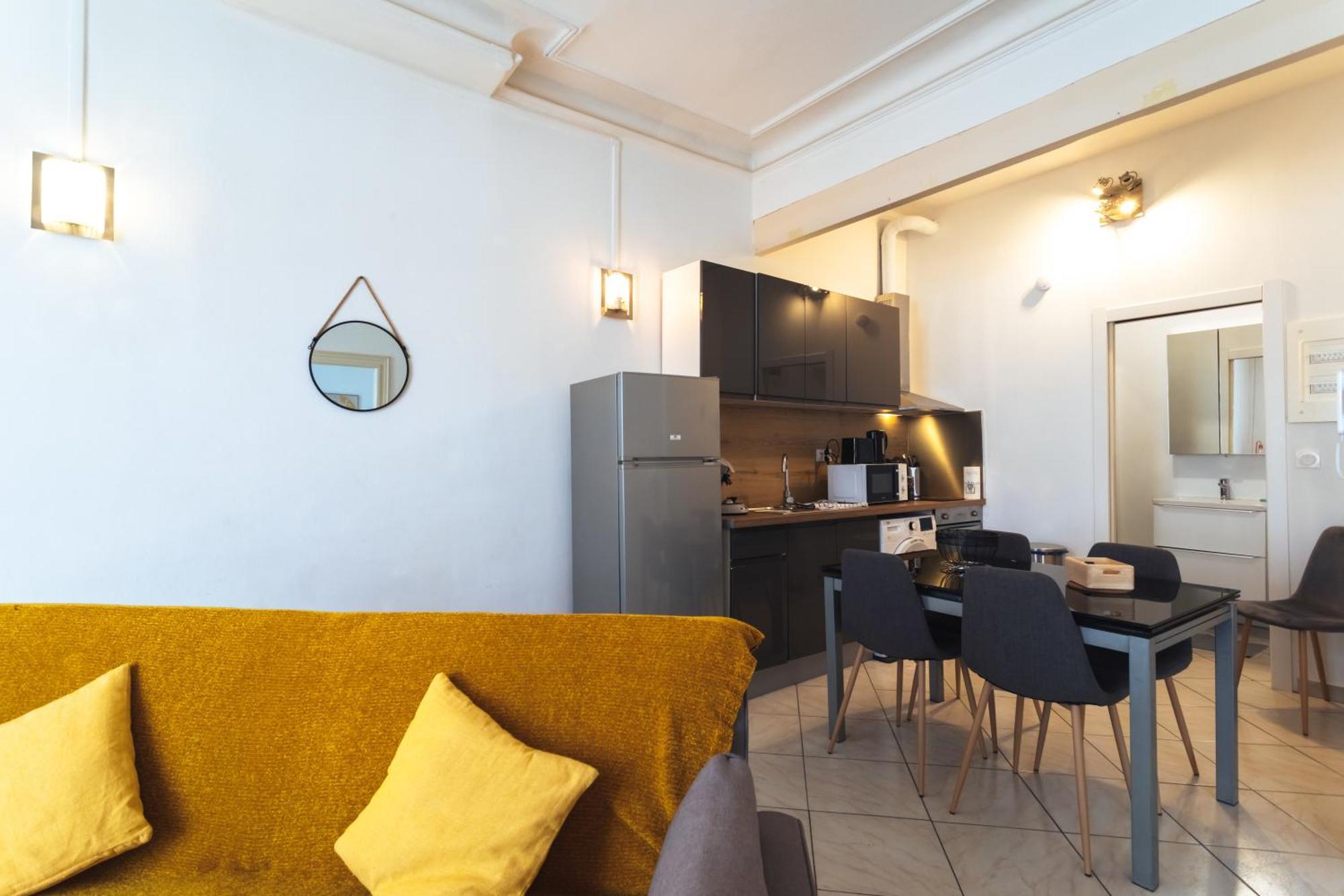 Le Albert 1Er Beziers Appartements Tout Equipes Exterior photo